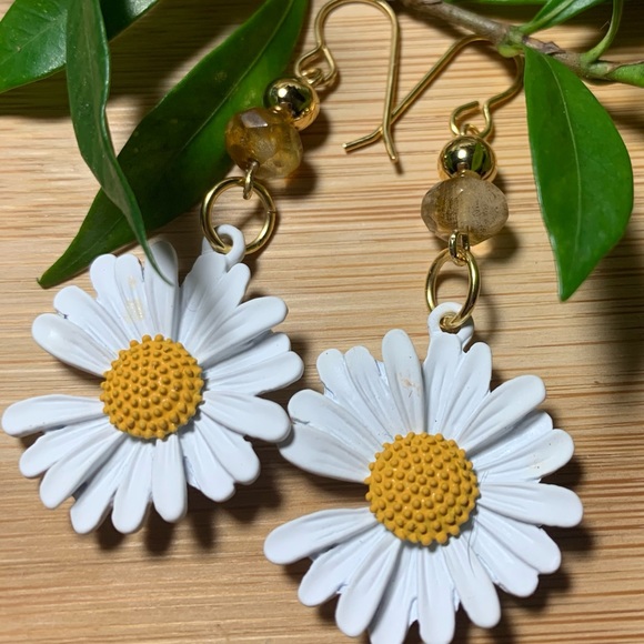 Sweet Daisy/Tourmaline/10k gf ball earrings - Picture 2 of 7